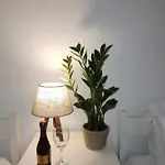 Town Apartment *